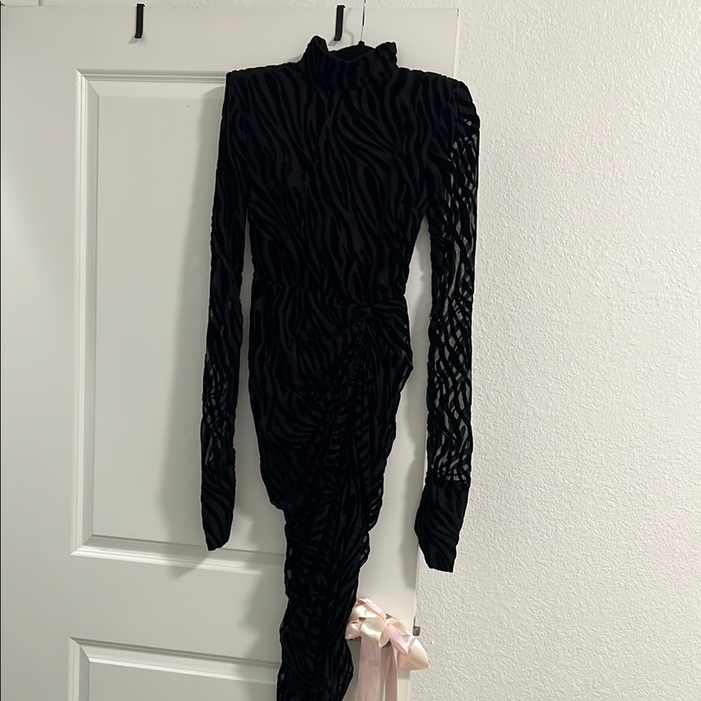 Elegant Black Zebra Print Dress